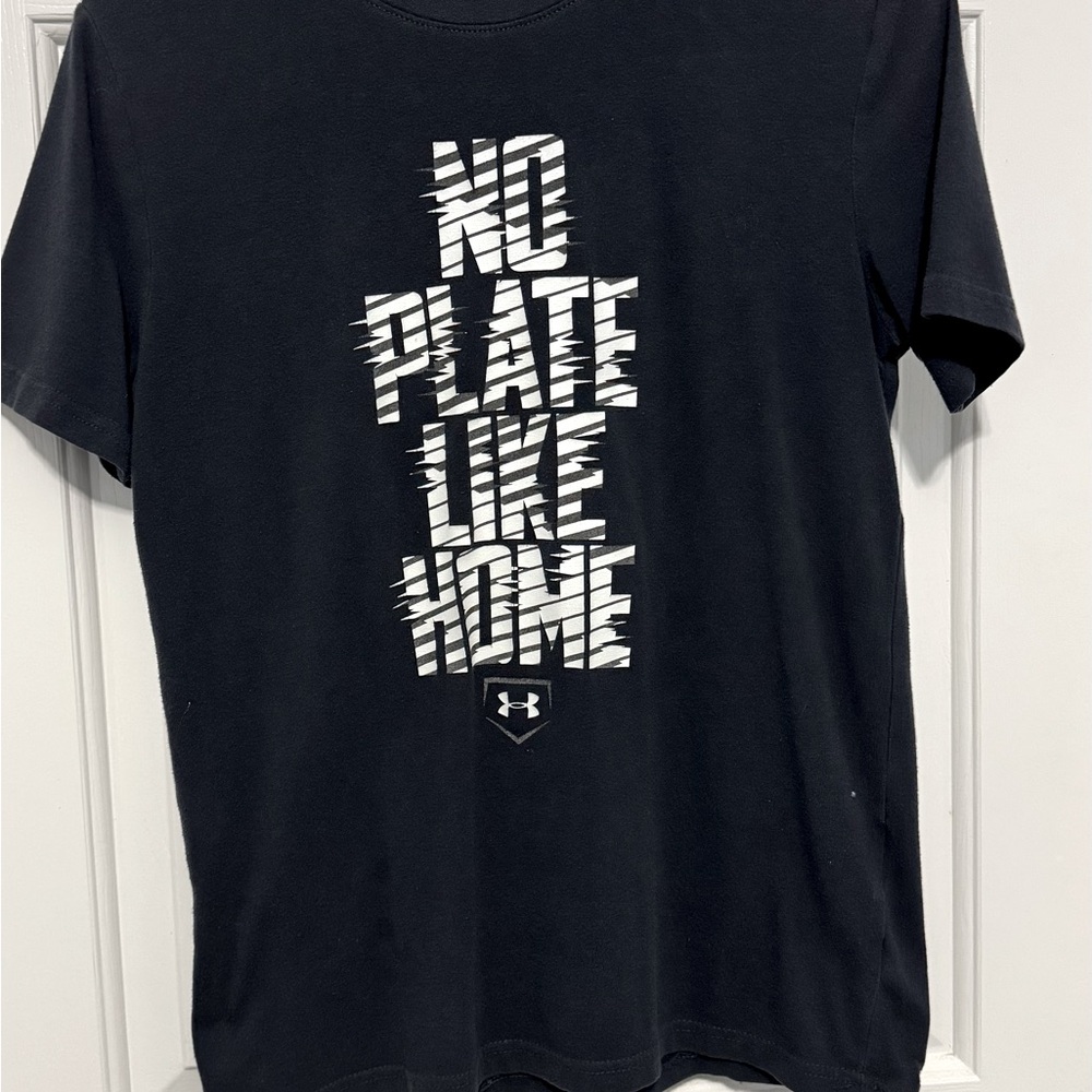 Youth large Under Armour soft Cotton heatgear baseball T-shirt.